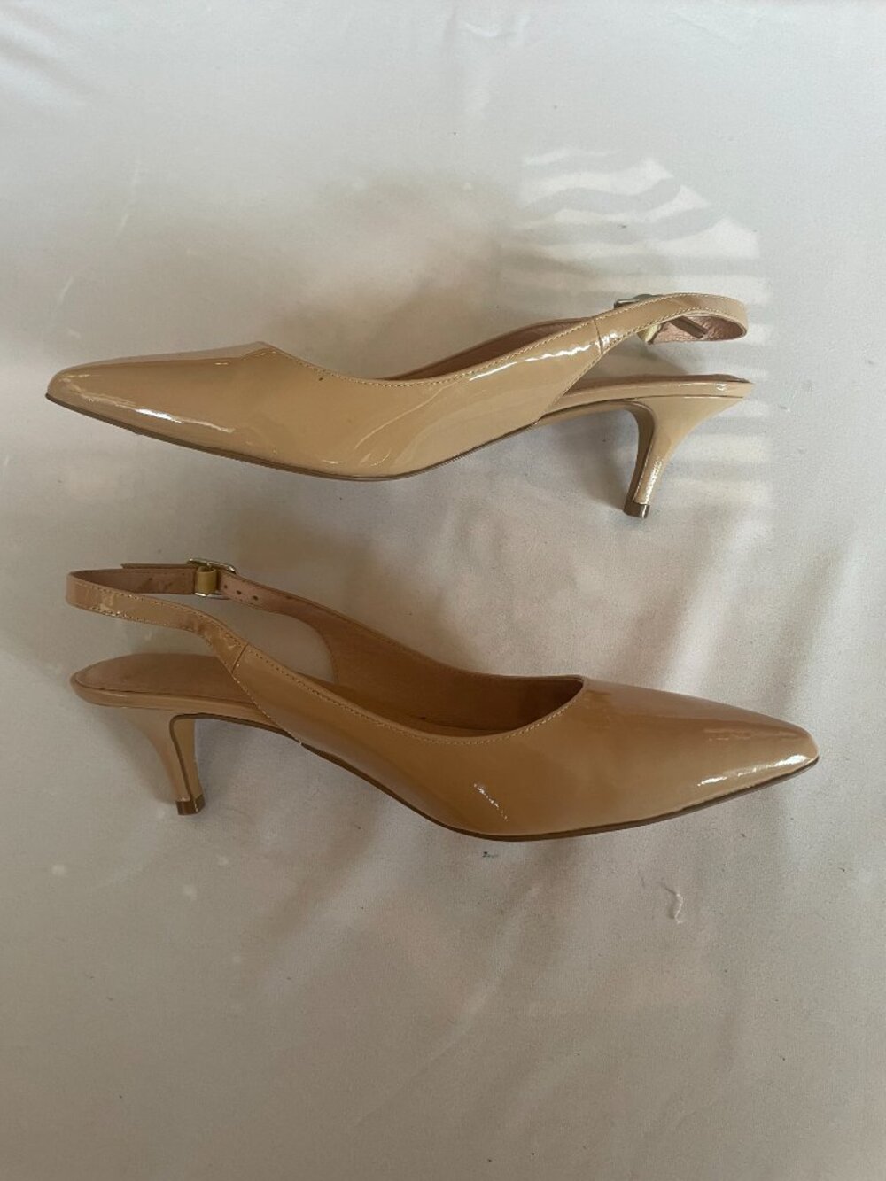 Halogen Cream Patent Leather Women's Slingback Kitten Heels Size 9M
